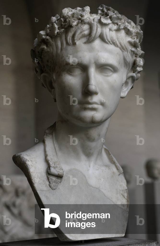 Augusto (63 a.C. 14 d.C.). Il primo Imperatore. Augusto indossa la «corona civica» d'onore, fatta di foglie di