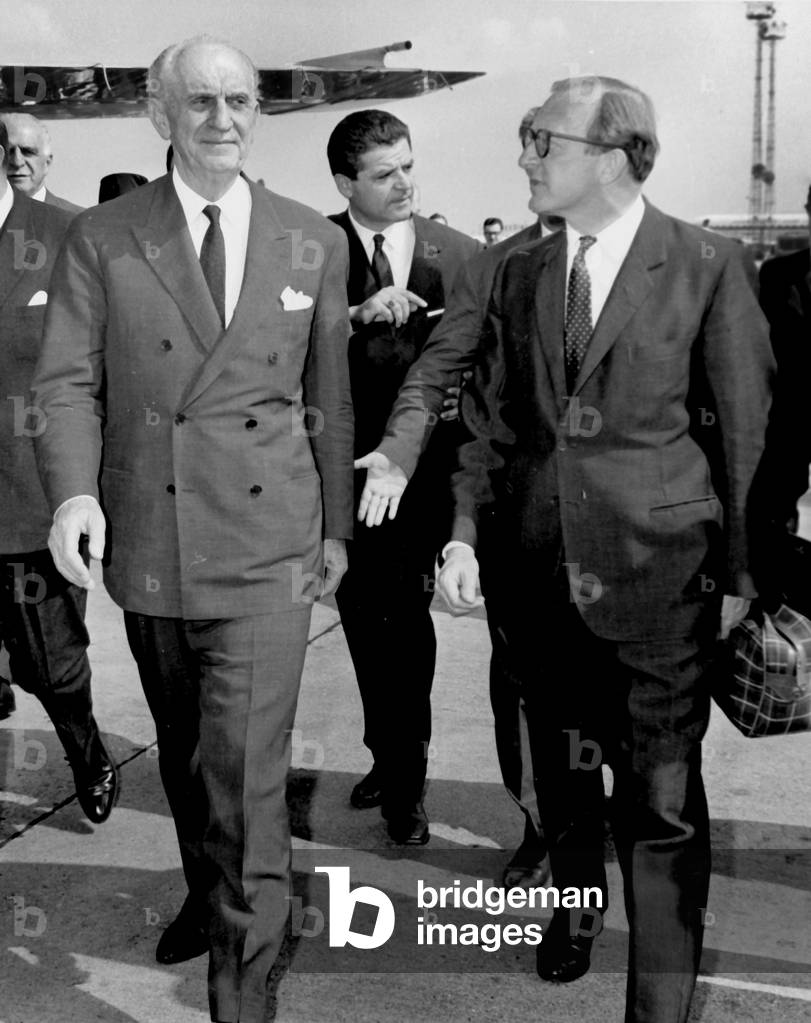 "Ministro Senza Portfolio" 1964 di Unknown photographer, b/w