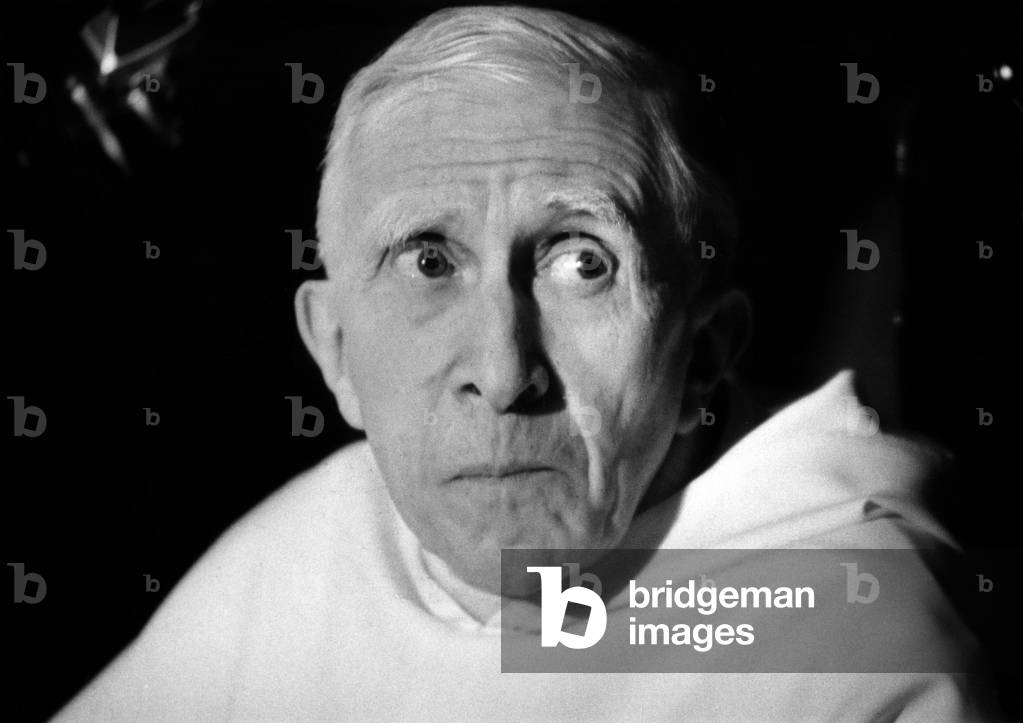 Immagine di Fotografia "Padre Carre durante il programma televisivo 14 marzo 1988 (foto in b/n)" 1988, b/w