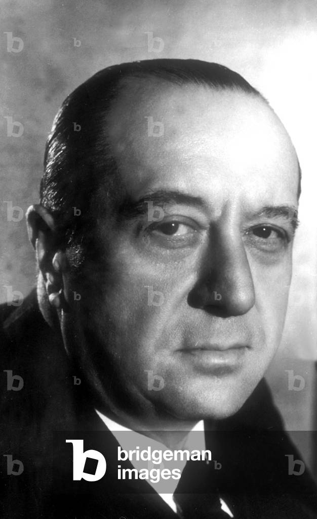 "Les perles de la couronne de christianJaque et Sachaguitry avec Raimu 1927", b/w