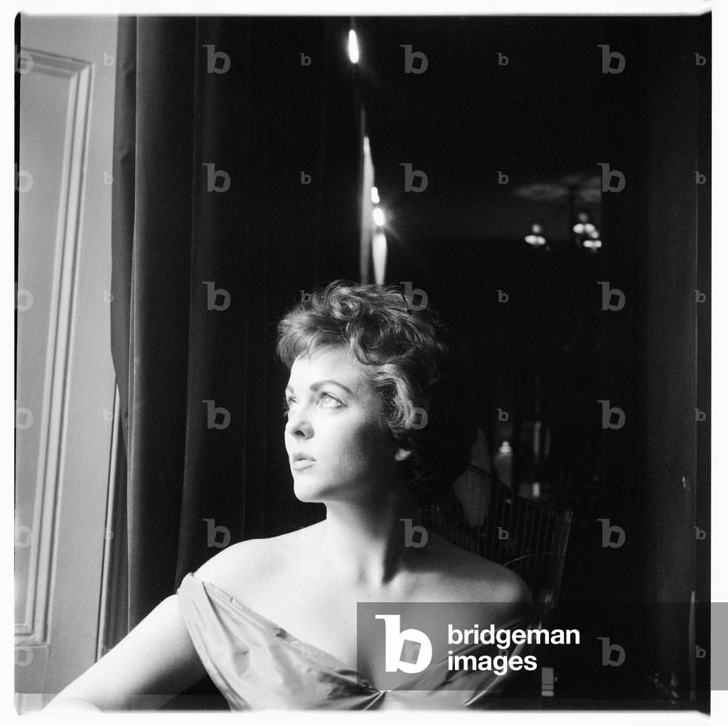 Porträt einer unbekannten Frau, London 1960 (s/w Foto)