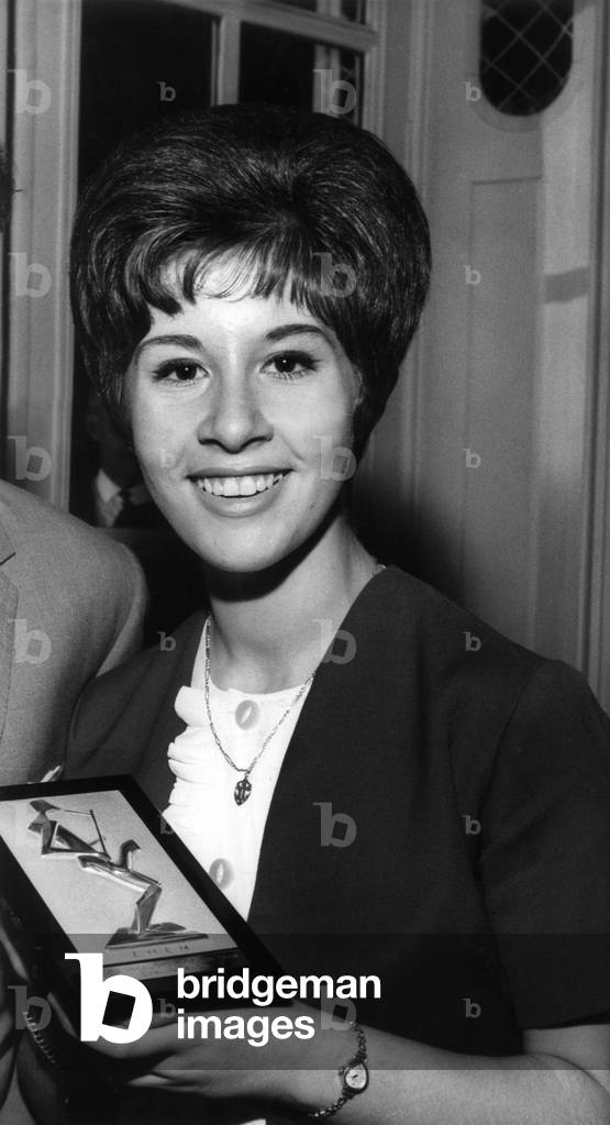 Image of Photography depicting Helen Shapiro 1962 by Unknown photographer, b/w