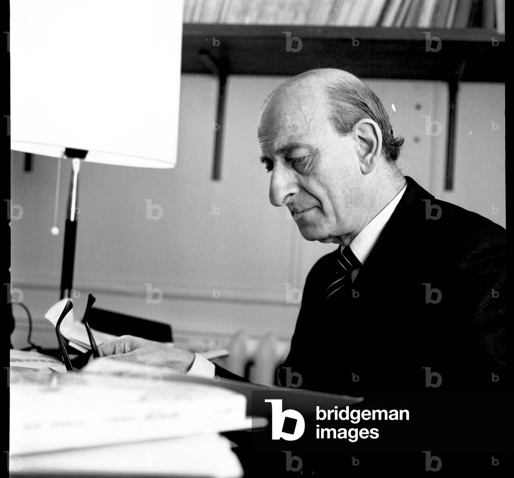 Image of Photography depicting Raymond Aron by Louis Monier, b/w