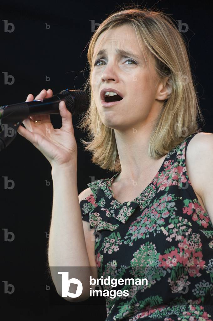 Cara Dillon (photo)