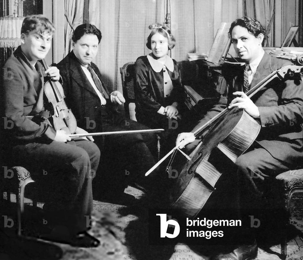 Bild von Fotografie "Yehudi Menuhin" von Unknown photographer, b/w
