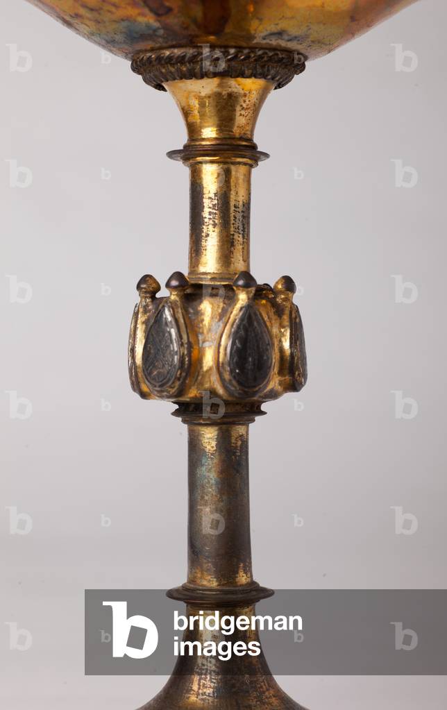 Ciborium. Origin from a church at Luxemburg. Gift of canon Jean Cassart. Gilt copper. 13th century. Detail top