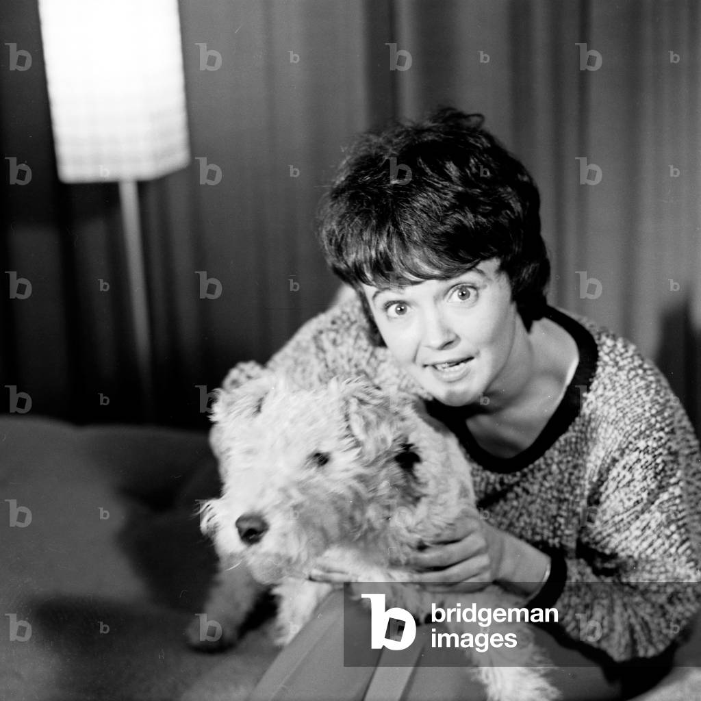 "L'attrice tedesca Margit Cargill", b/w