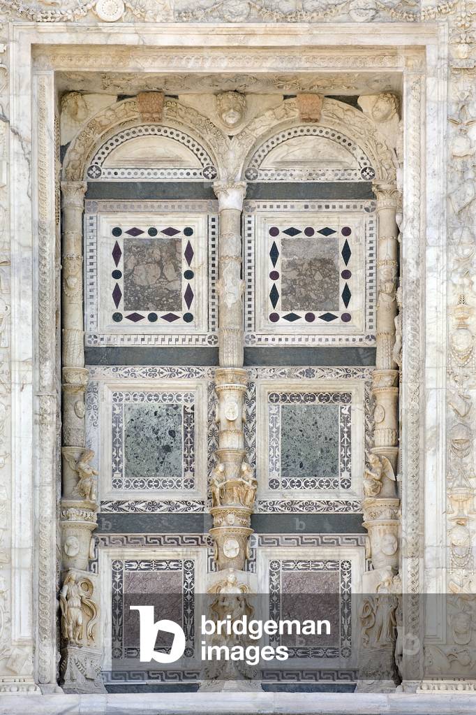 "Particolare dell'esterno di Certosa di Pavia"