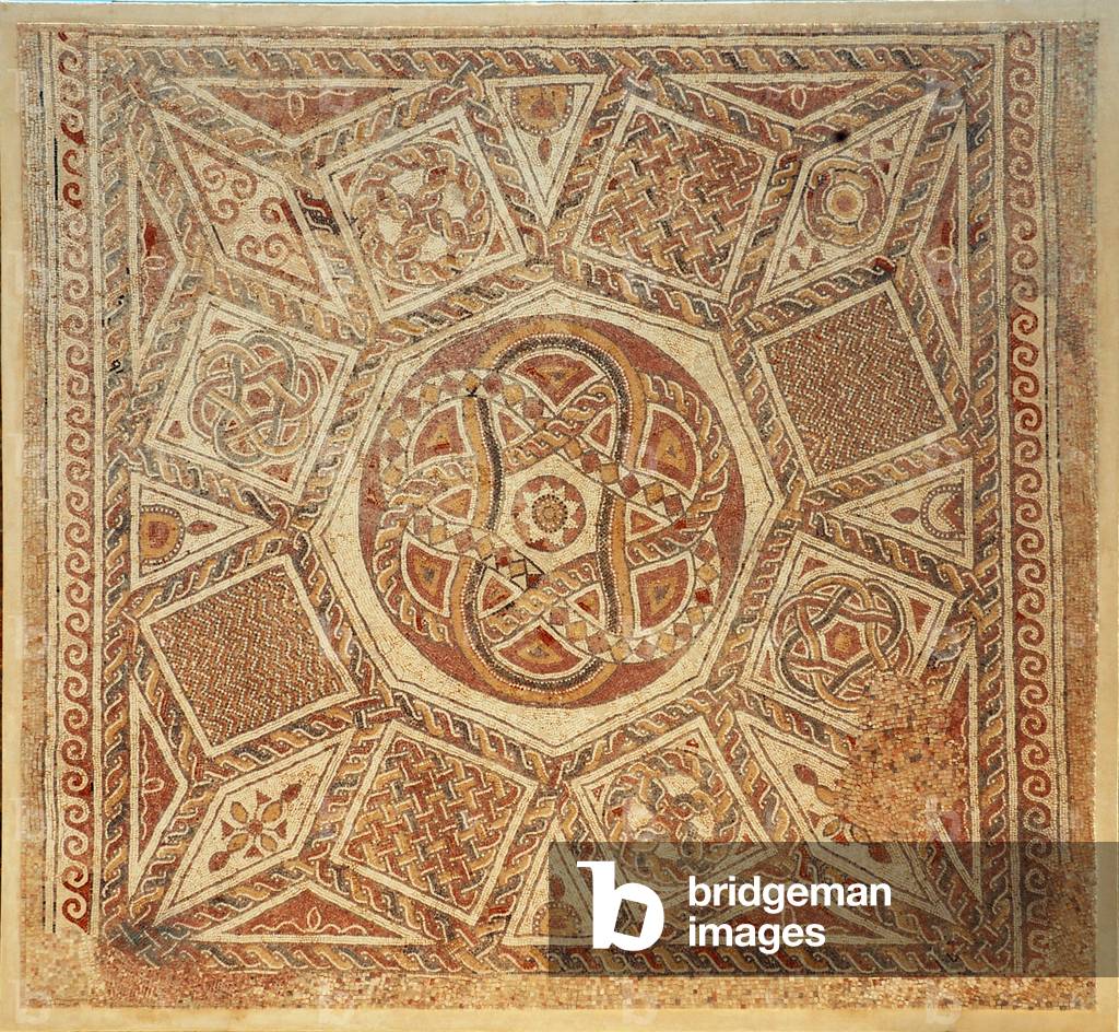 Bild von Mosaik "Mosaikboden aus dem byzantinischen „Kloster der Festungen“ in Deir Qal'a" von Byzantine
