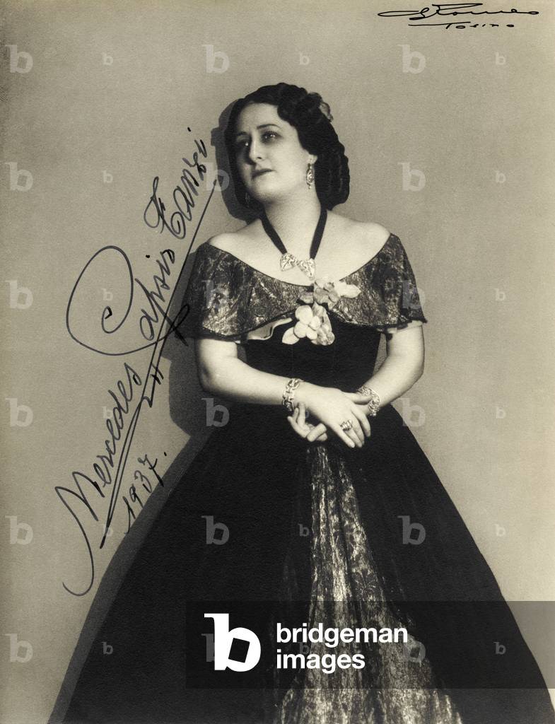 CAPSIR, Mercedes - si crede nel ruolo di Violetta in «La Traviata» di Verdi