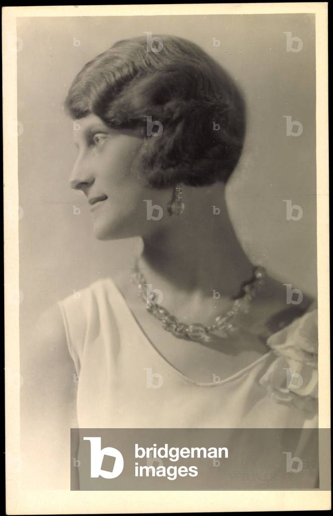 Image of Photography depicting Photo Ak Elisabeth of Bavaria by German Photographer, b/w