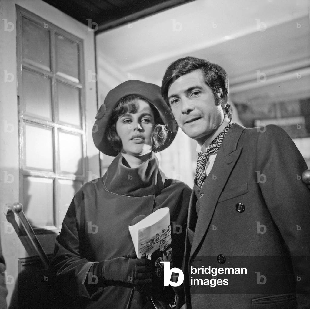 Immagine di Fotografia "Sylvie Fennec e Jean Claude Brialy sul set del film «Le Bal Du Comte D'Orgel» 12 sette