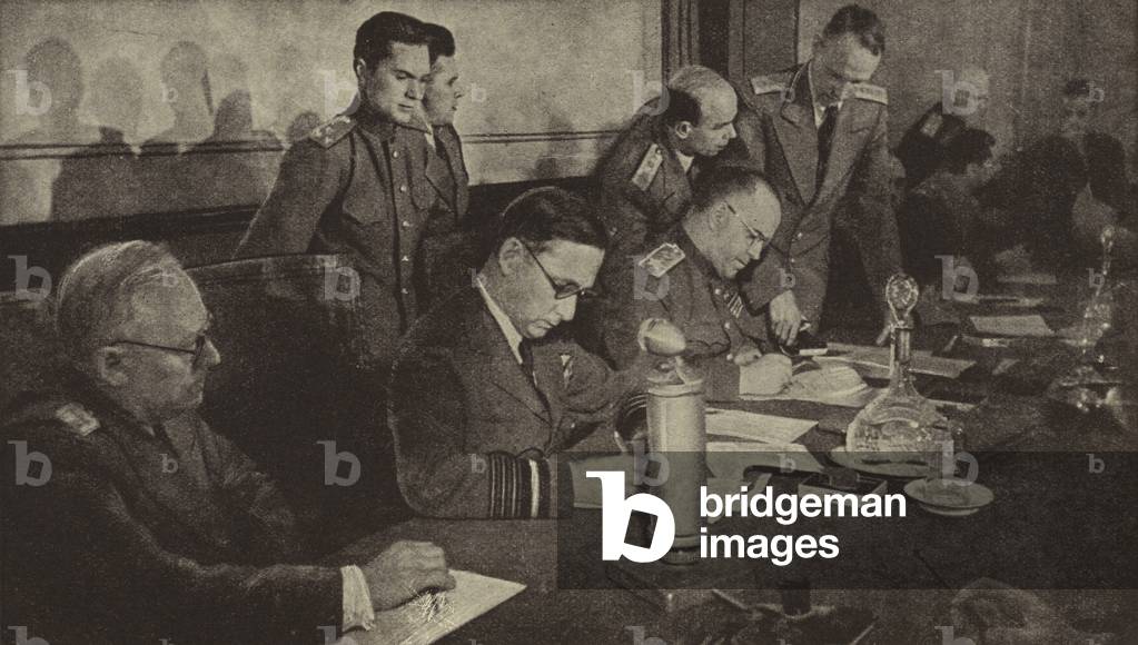 Image of Senior Allied military commanders at the signing of the ...
