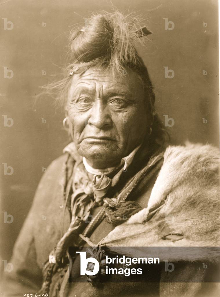 Hoop On the Forehead 1908 (Foto)