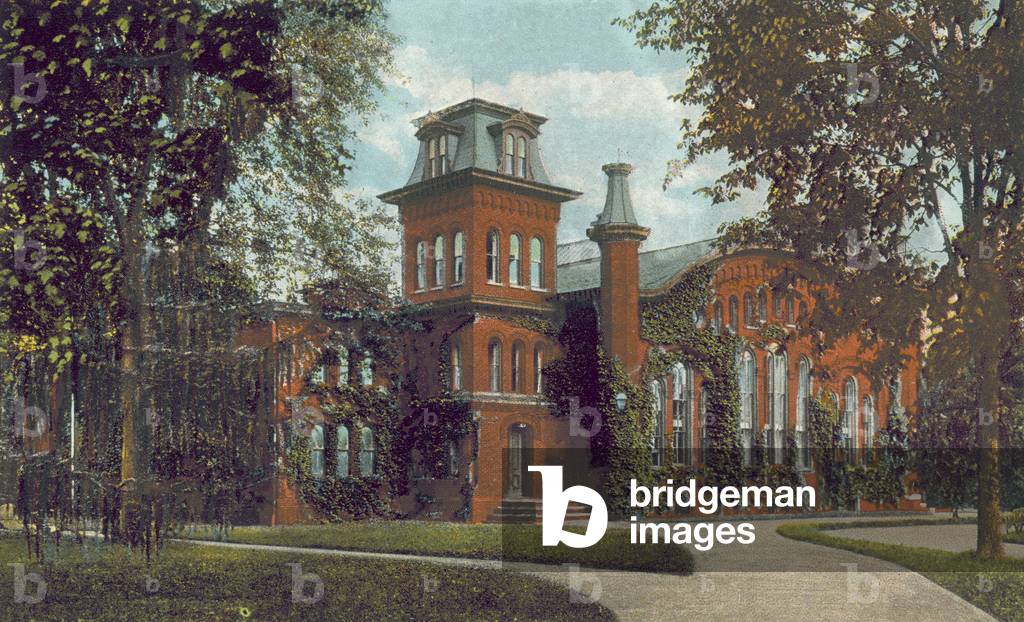 Immagine di Fotografia "Poughkeepsie: Museo e galleria d'arte" 1920 di American Photographer