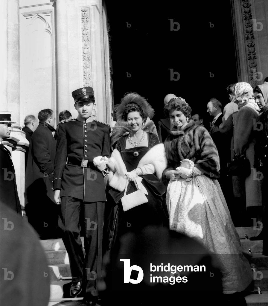 Immagine di Fotografia "Duca di Sparte con la regina frederika di Grecia e sua figlia principessa Sophia di Gr
