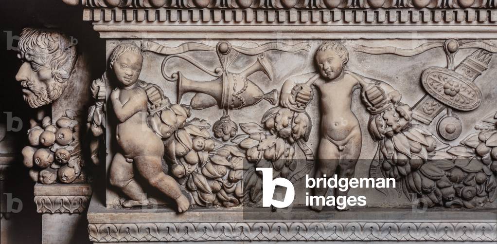 Siena, Duomo  (Cathedral), interior: marble frieze representing some puttos (Antonio Federighi?).