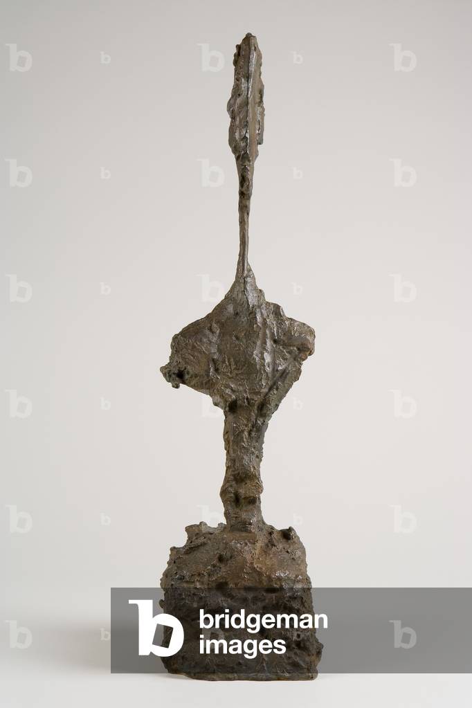 Image de Sculpture représentant Buste d'un homme, c.1950 par Alberto Giacometti, b/w