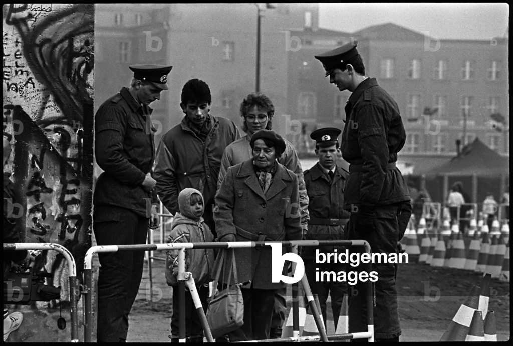 Image of Photography depicting Opening of the Wall at Potsdamer Platz 1989 by Hans-Peter Stiebing