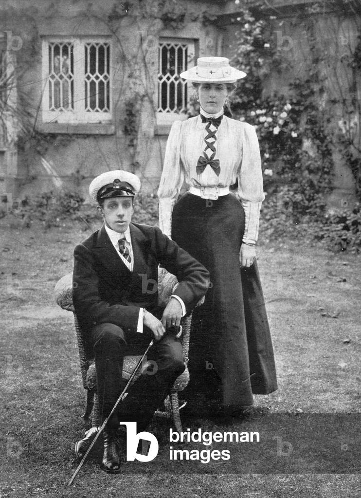 Immagine di Fotografia "Re Alfonso XIII e sua moglie Vittoria Eugenie" 1906, b/w