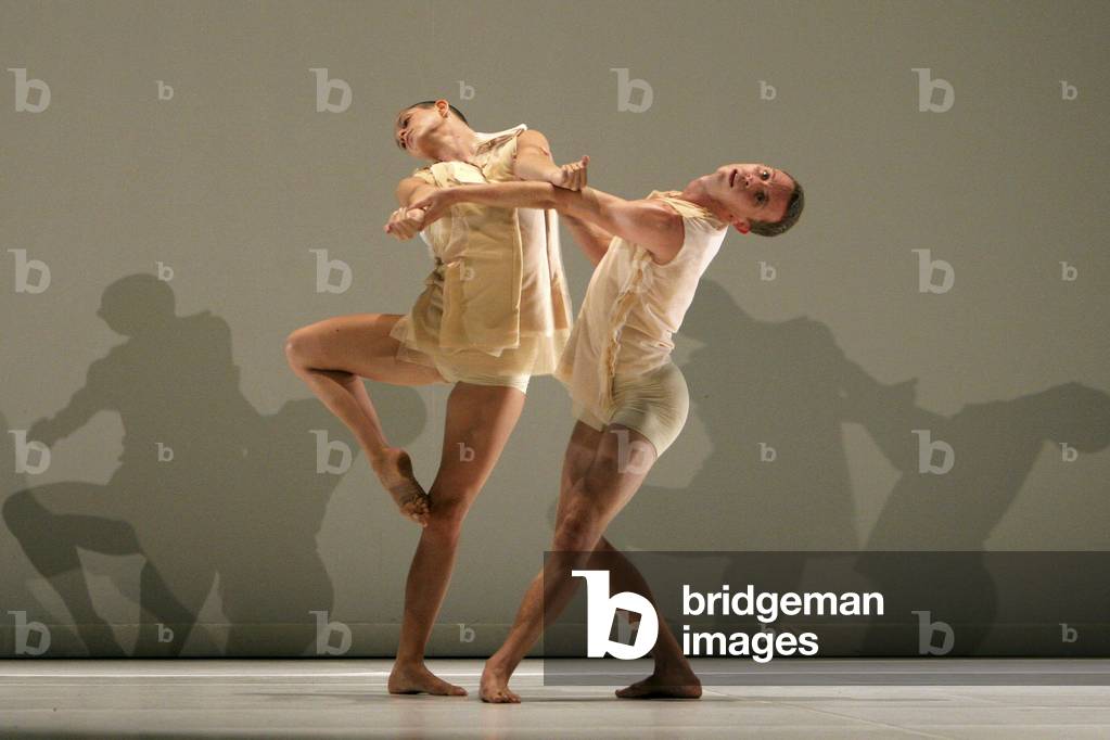 Random Dance in 'Amu' (photo) by Dee Conway