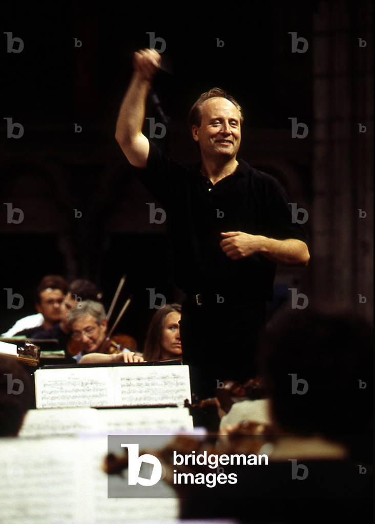 "Paavo Järvi si esibisce al Saint Denis Festival" di Thierry Martinot