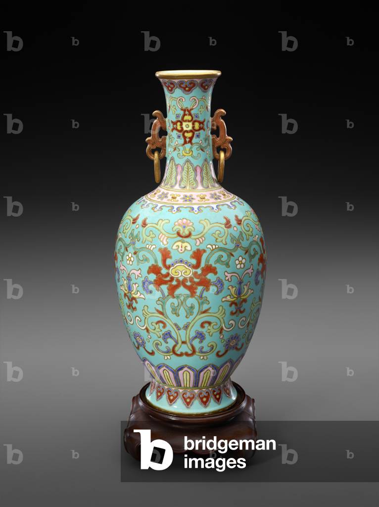 Vaso, 1736-1796 (porcellana dipinta in smalti overglaze famille rose, fondo turchese)