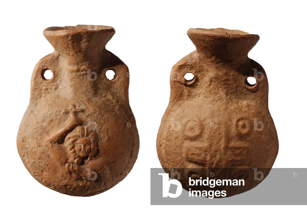 Pilgrim's flask (ceramic), b/w