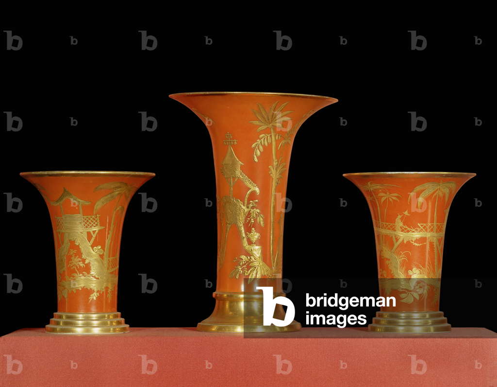 Trois vases cornets, vers 1810 ...