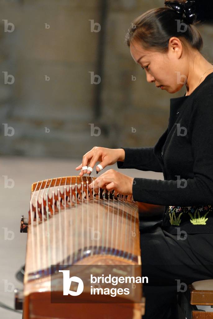 Liu Fang al Festival di Saintes, Francia, 2011 (foto)