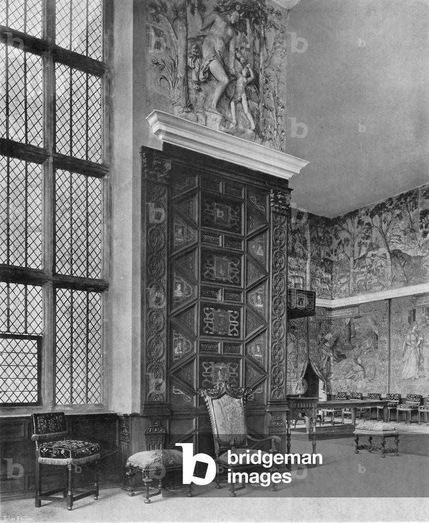 The Recess in the Presence Chamber (b/w photo)
