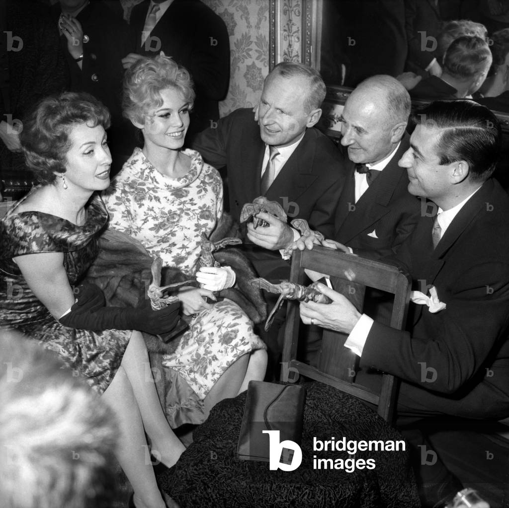 Image de Photographie représentant N 3 décembre 1957 à Paris 1957, b/w