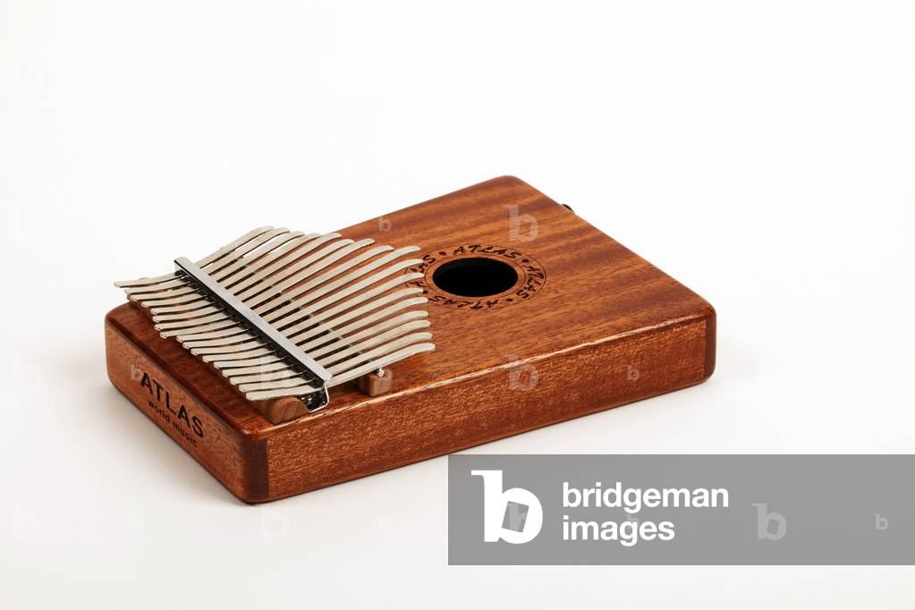 Image de Photographie représentant Kalimba de 17 notes dans la tonalité de Do par Chris Stock