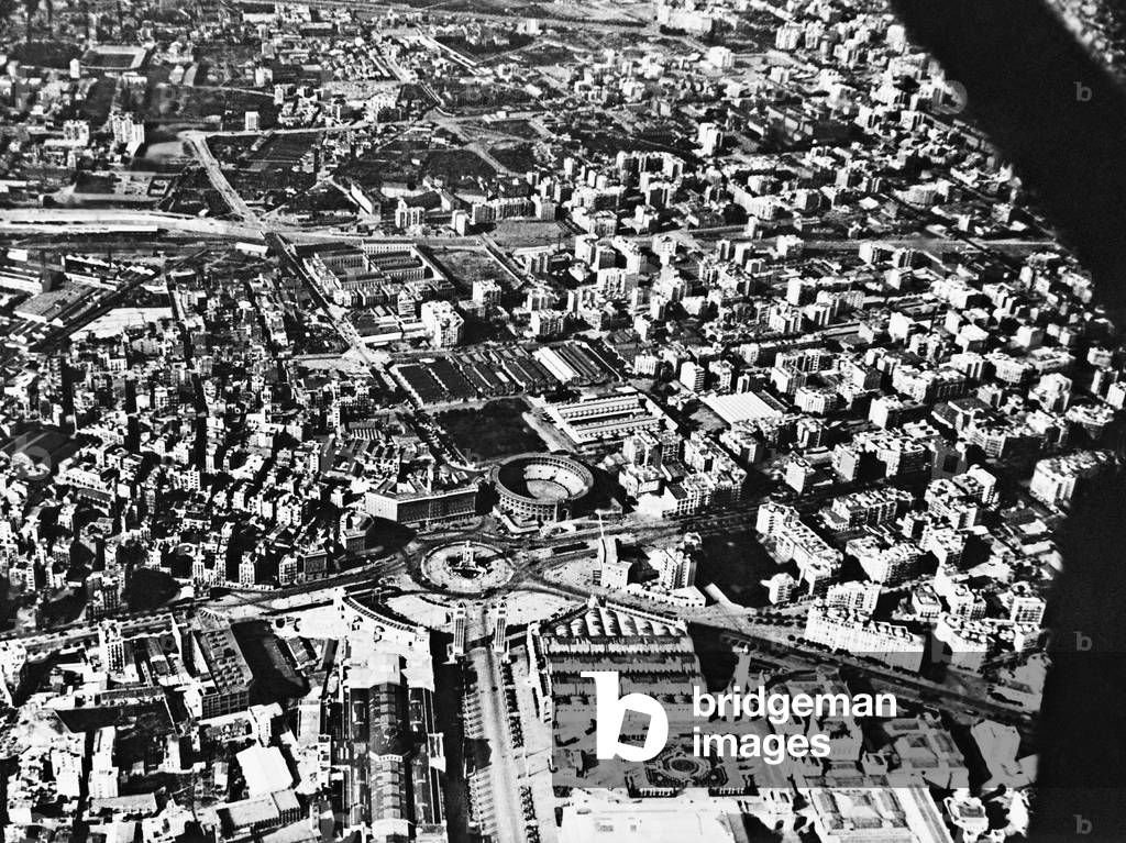Aerial view of Barcelona, 1939 (b/w photo)