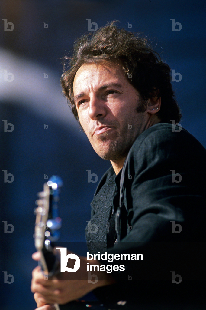 Immagine di Fotografia "Oslo 19880727. Bruce Springsteen sul palco durante il concerto a Valle Hovin..." 1988