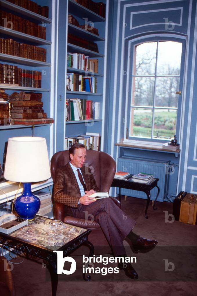 Jörg Baron Holzschuher von Harrlach auf Schloss Gymnich in Erftstadt, Deutschland 1984