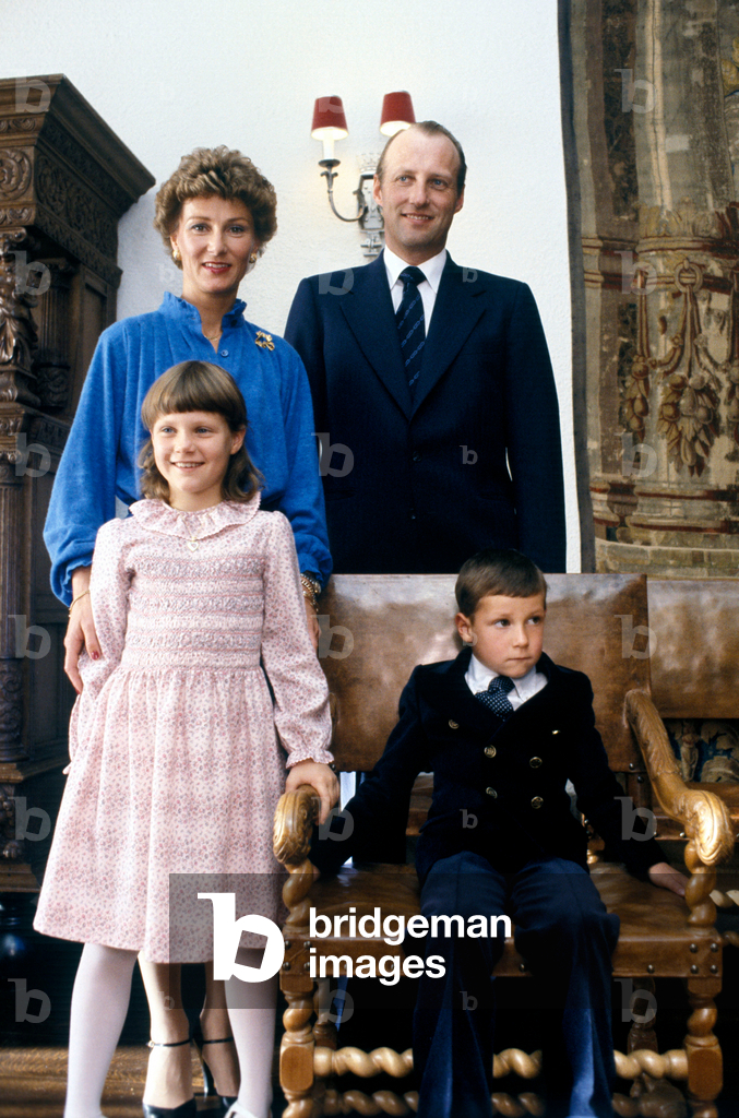 Image of Photography depicting Asker 197909: The Crown Prince family at Skaugum 1979