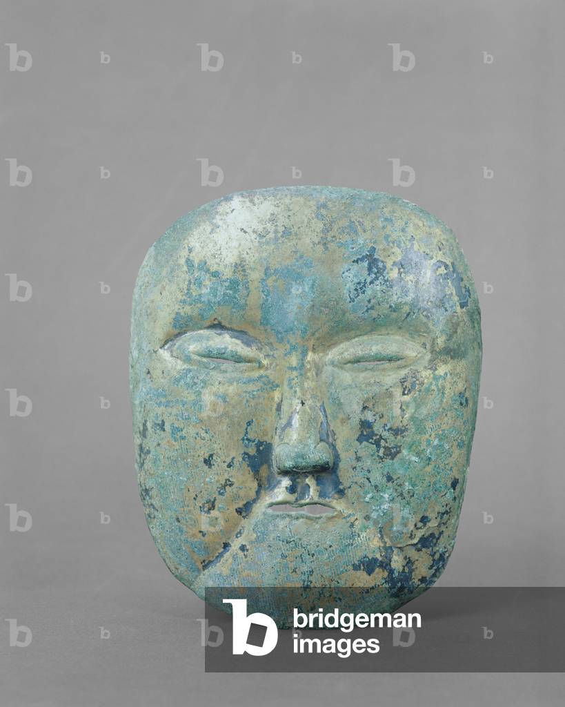 "Maschera della morte in bronzo dorato" di Chinese School