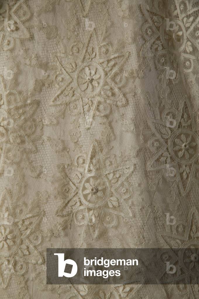 "Hochzeitskleid" 1901 von American School