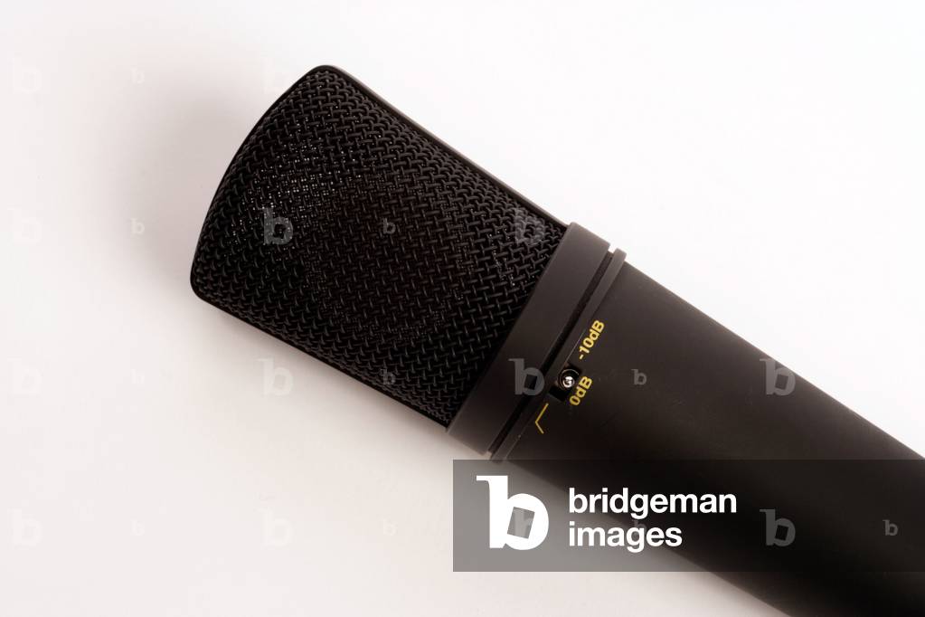 Image of Photography depicting Condenser microphone by Chris Stock