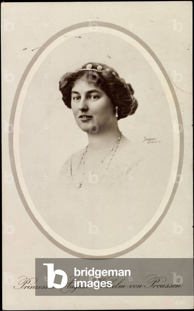 Passepartout Ak Principessa Augusta Guglielmo di Prussia, Diadema (foto b/n)