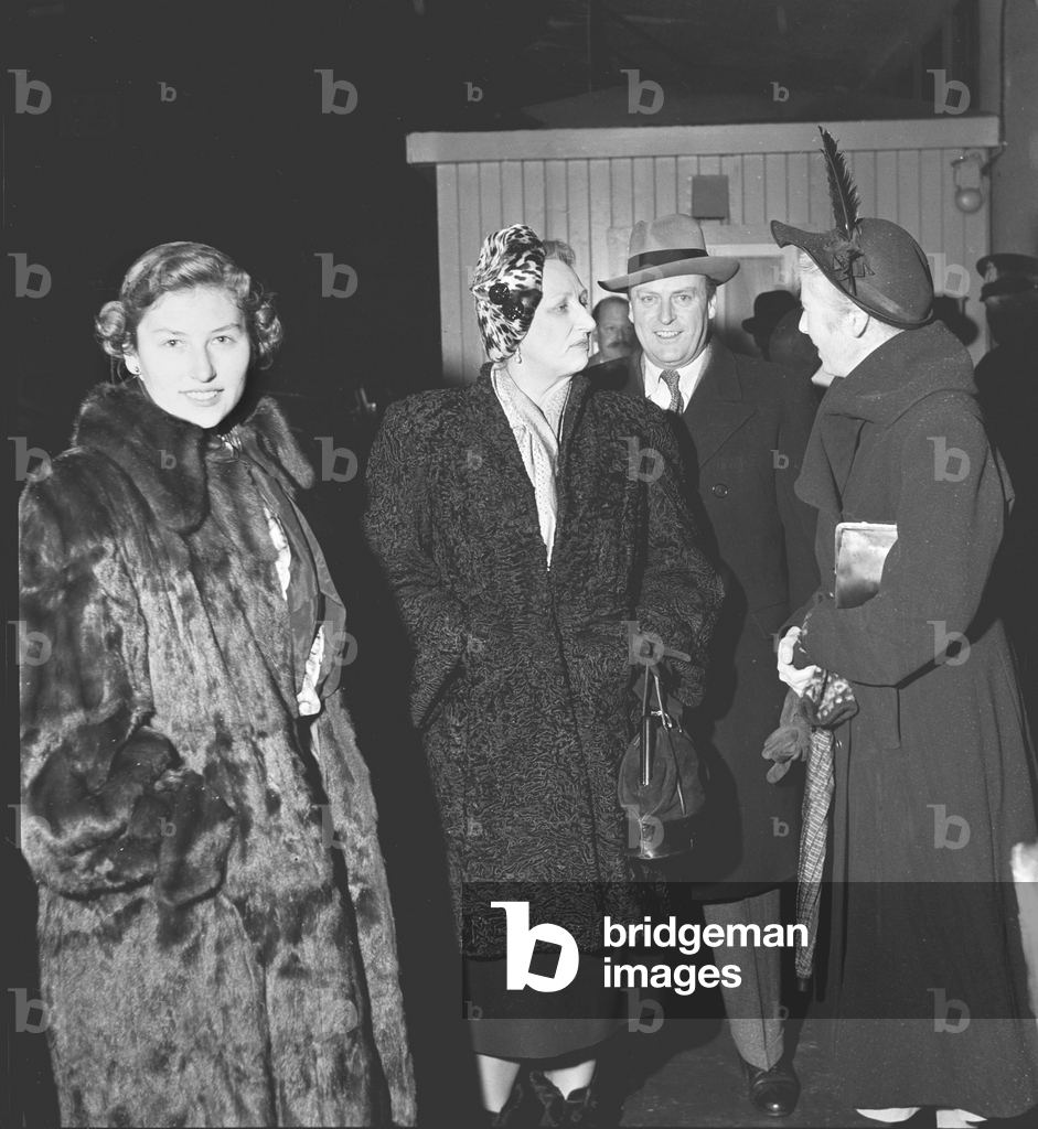 Immagine di Fotografia "Oslo 19501211. Princess Astrid and Crown Prince Olav …" 1950