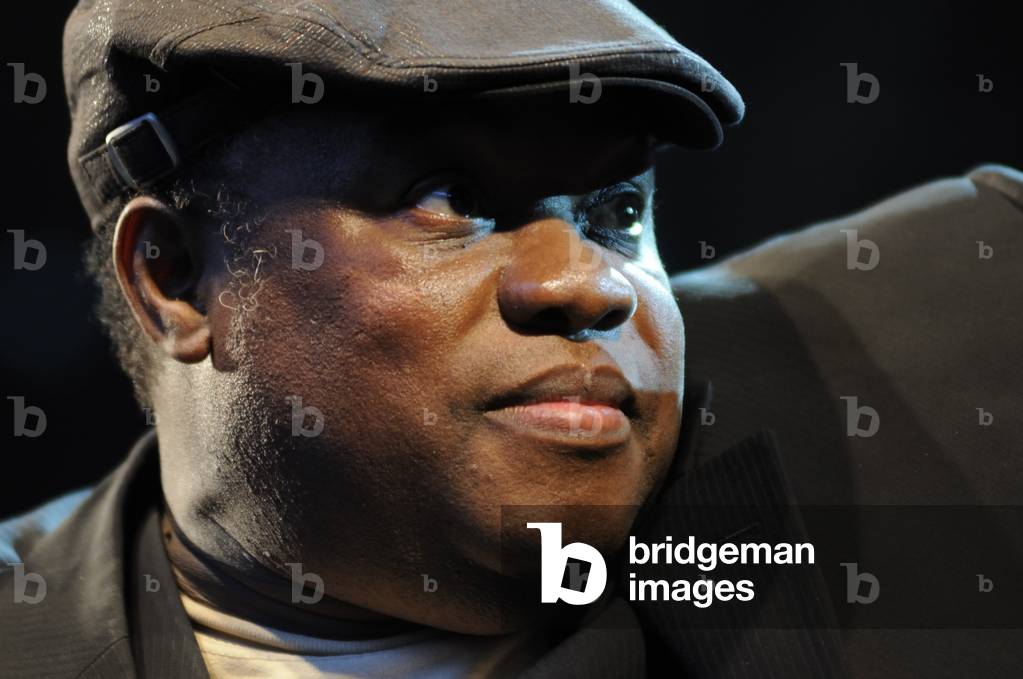 Bild von Fotografie "Kanda Bongo Man (Foto)" von Paul Tomlins