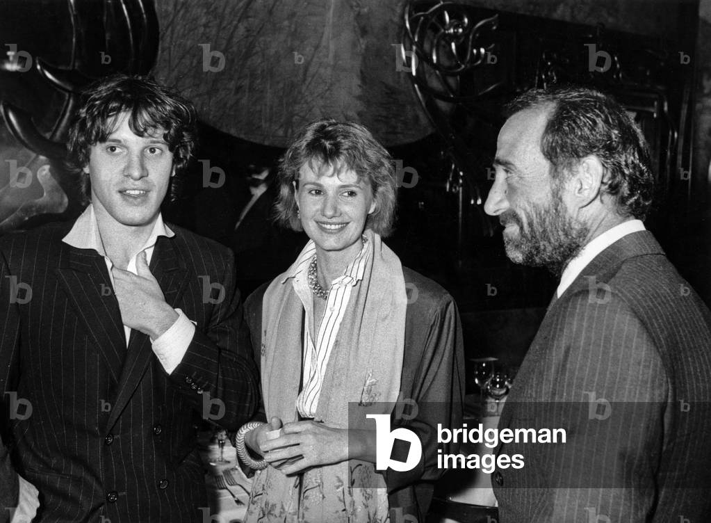 Thierry Rey, Miou Miou und Claude Brasseur bei der Premiere von Film“ Le Grand Carnaval“, Paris, 7. Dezember 1