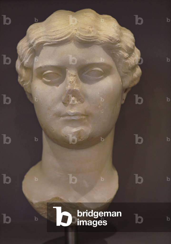 "ritratto di un membro della famiglia dell'imperatore Augusto" 1 di Roman