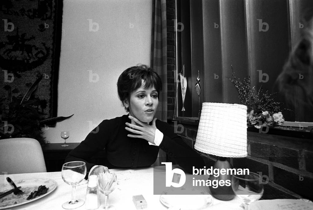 Image de Photographie représentant Røros 19721-2009 : L'actrice Jane Fonda est à Røros pour incarner Nora dans
