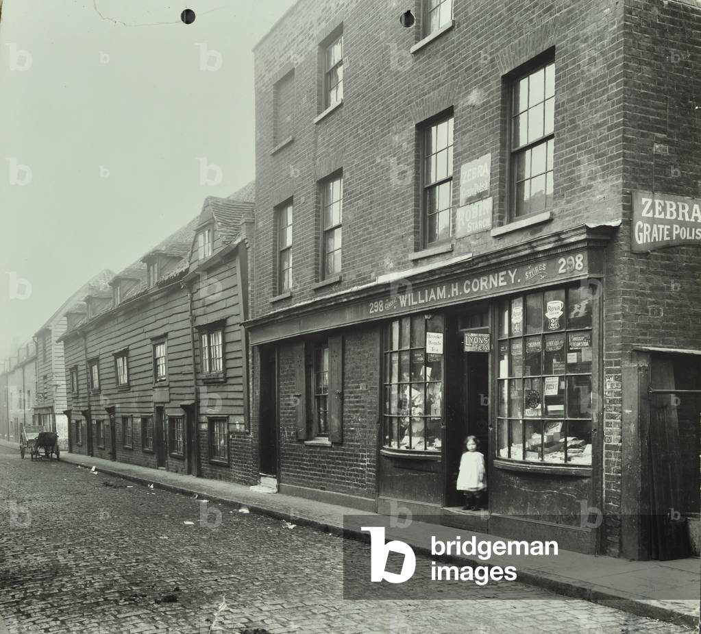 298-312 Rotherhithe Street: front elevations, London, 1911 (b/w photo)