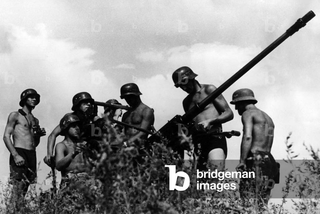 Crying Loading Gun Image of Soldiers loading a machine-gun