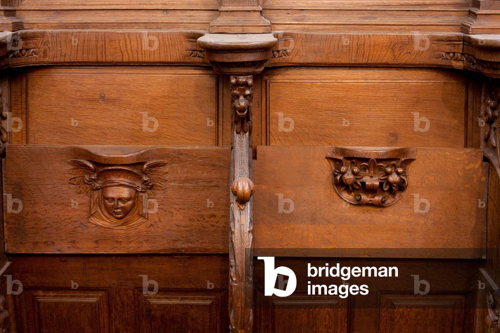 Immagine di Fotografia "Chiesa collegiata. Interni. Coro. posti a sedere. Rinascimento. legno. Dettaglio. Scul