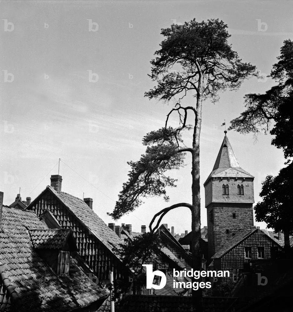 Image of The Kehrwiederturm tower at the Kessler street at Hildesheim